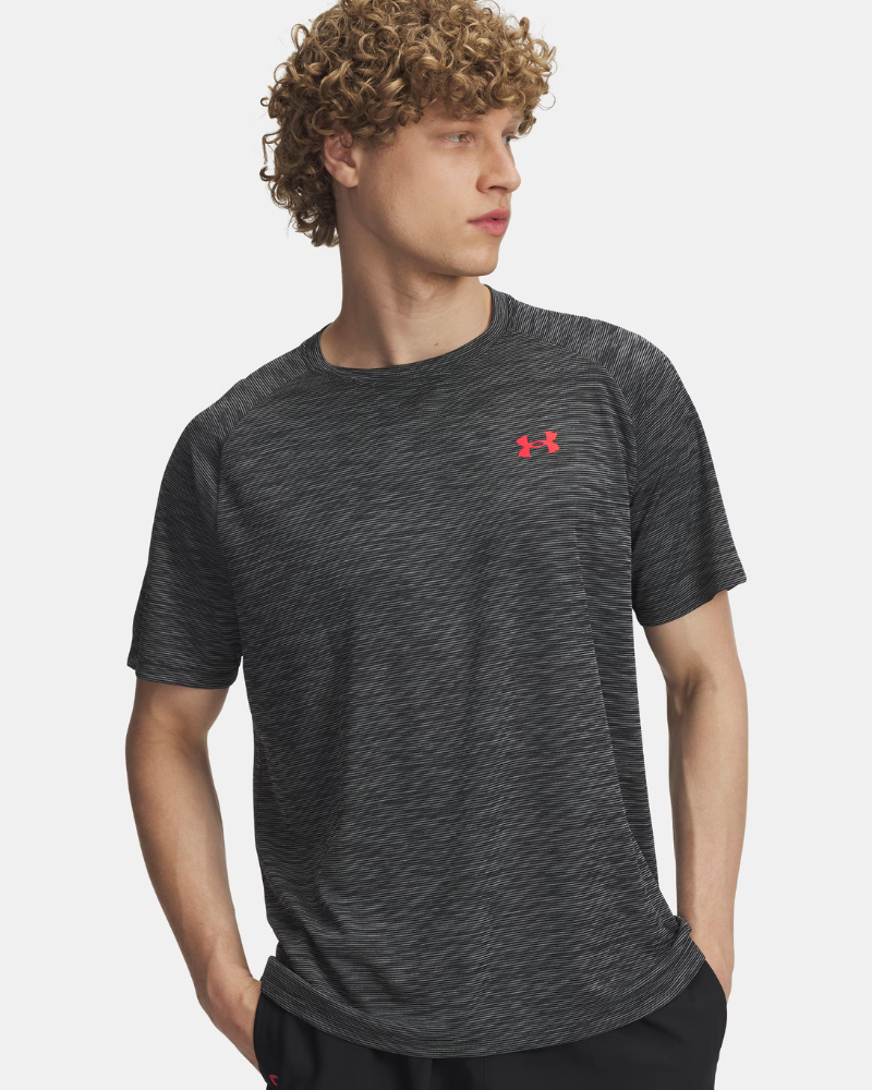 Under Armour - Tech Textured T-Shirt - Black/Red