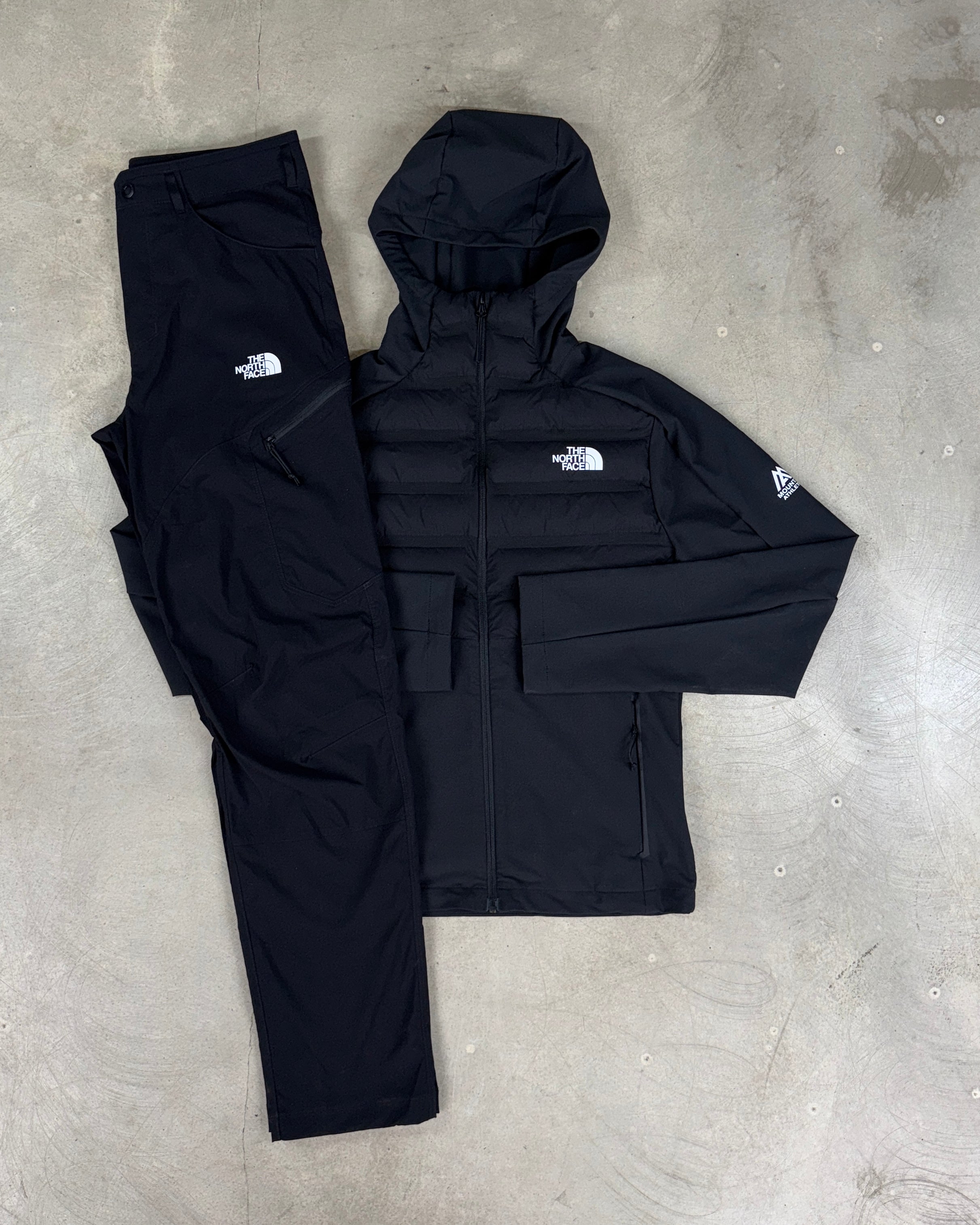 The North Face - MA Cari Combat Tracksuit - Black