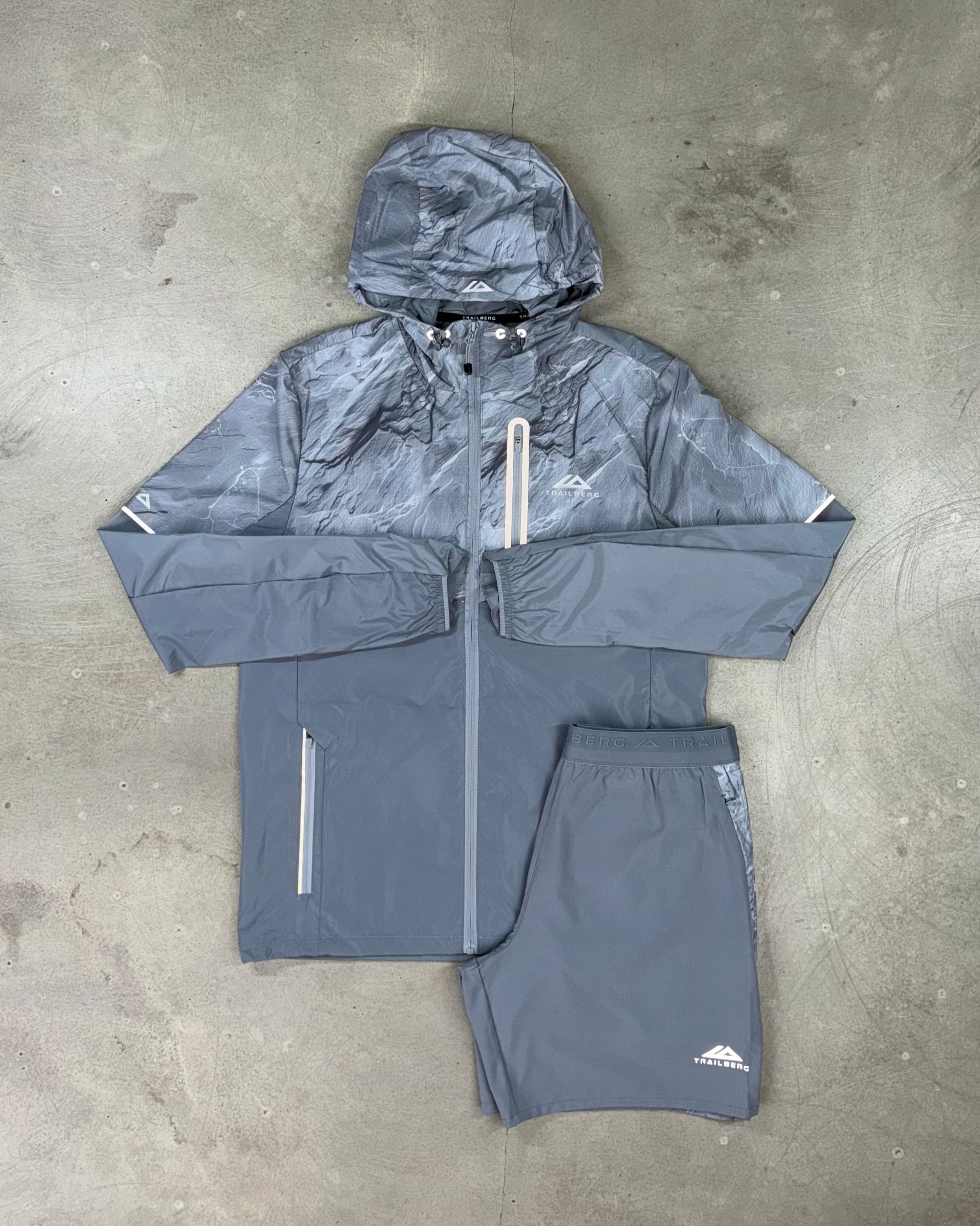 Trailberg - Slate Windbreaker Set - Frosted Fog
